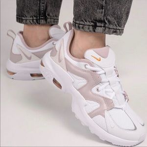 Nike Air Max Graviton White Pink